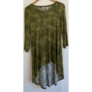 COPY - Logo Layers By Lori Goldstein Top Small Green 3/4 Sleeves Stretch Hi Low…